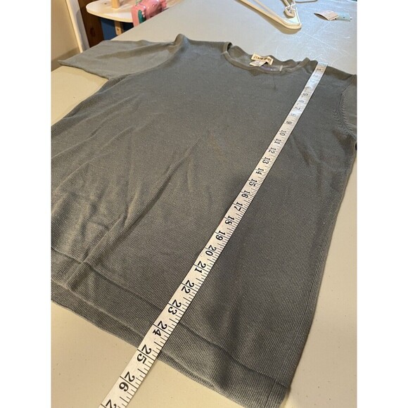 NWT Vintage J’Envie Sport Women’s Blue Gray Knit Top Size MEDIUM - Picture 10 of 10